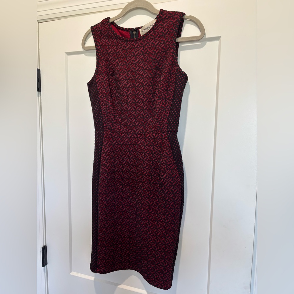 Donna Ricco Red and Black Patterned Dress Size 4P